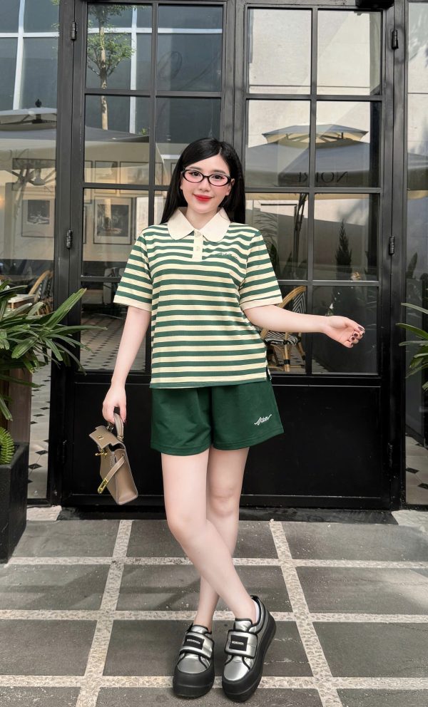 Set Bộ đùi cổ trụ áo sọc thêu chữ quần màu Khanh La - Ảnh 5